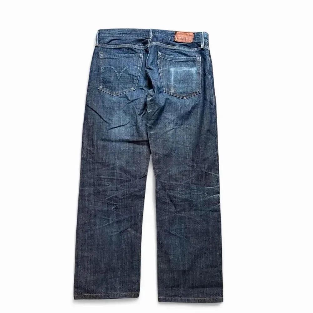 Levis levis made